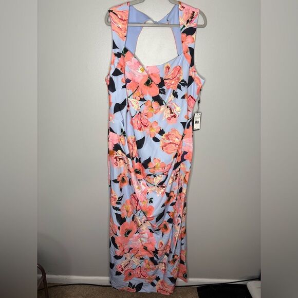 Adrianna Papell Floral Printed Crepe Gown NWT - Picture 3 of 5